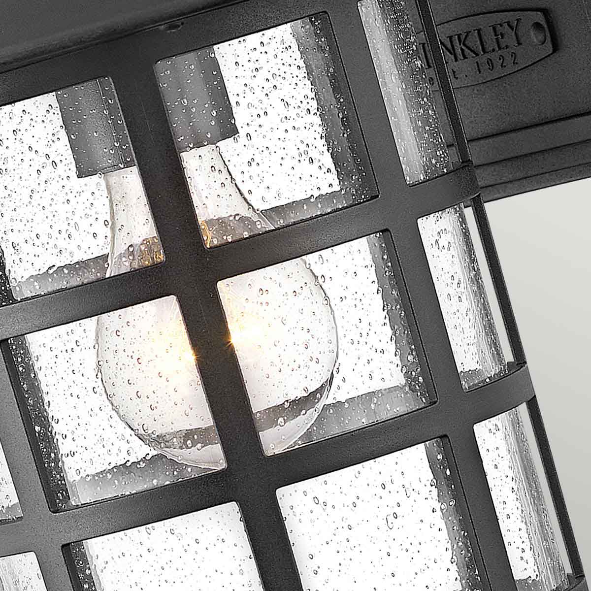 Freeport 30cm Musta ulkovalo valmistajalta Elstead Lighting - IP44-luokituksensa ansiosta Freeport on suojattu sateelta ja kosteudelta, joten se sopii erinomaisesti sisäänkäyntiin, julkisivuihin ja patioihin.
