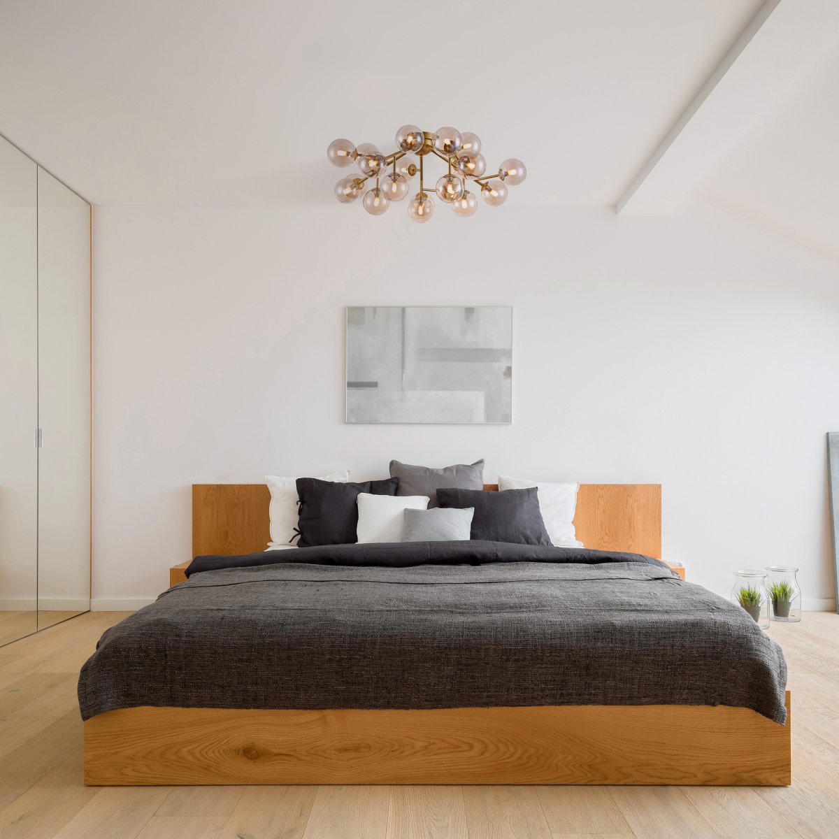 Dallas 20 Kulta plafondi valmistajalta Maytoni - Dallas on taatusti katseenvangitsija, joka antaa kodillesi modernin ja ylellisen tunnelman.