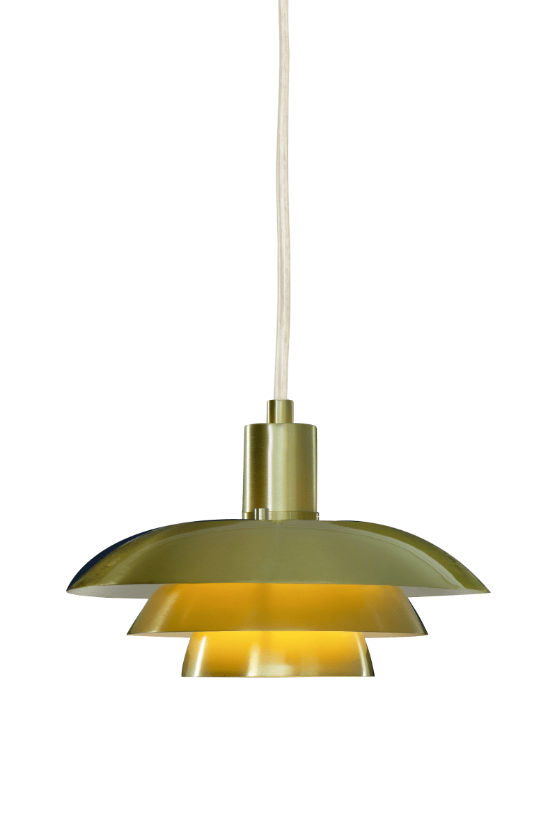 Epsilon Ø20 Kulta ikkunavalaisin valmistajalta Aneta Lighting - Epsilon-ikkunavalaisimessa on ajaton muotoilu, ja siin&auml; on useita eri tasoilla olevia varjostimia, jotka antavat valaisimelle tunnusomaisen ja elegantin ilmeen.