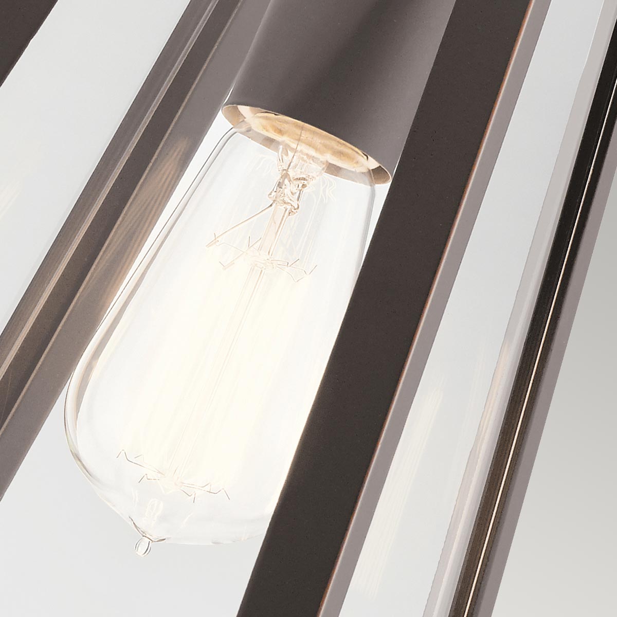 Delison Pronssi ulkovalo valmistajalta Elstead Lighting - Tässä ulkovalaisimessa on yksinkertainen ja vankka rakenne, puhtaat linjat ja pronssinen viimeistely.
