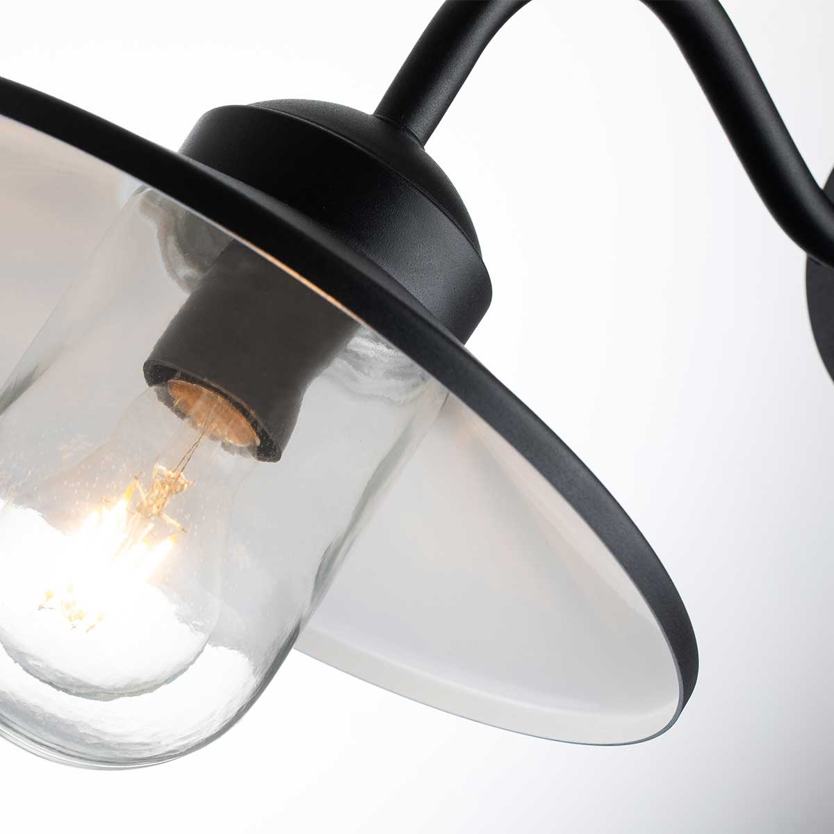 Klampenborg Ø28 Musta ulkovalo valmistajalta Elstead Lighting - Klampenborgin sein&auml;valaisimessa on nykyaikainen vakaa lyhty, jossa yhdistyy skandinaavinen yksinkertaisuus ja kest&auml;vyys.