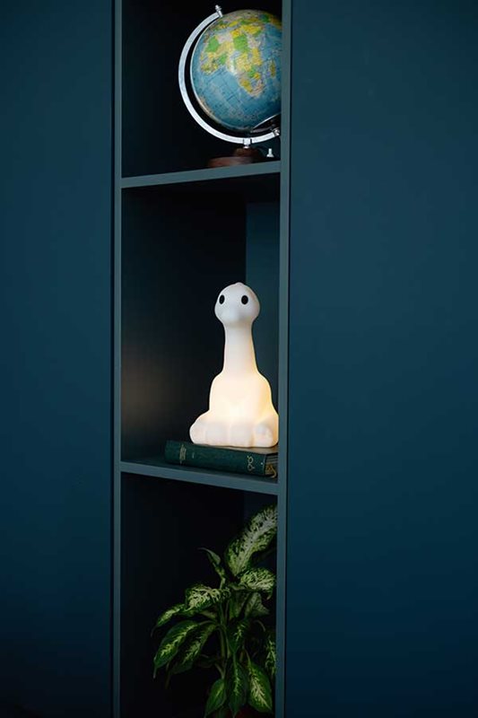 Nova First Light Valkoinen lasten valaisin valmistajalta Mr Maria - Korkealaatuisesta, BPA-vapaasta silikonista valmistettu Nova on sek&auml; turvallinen ett&auml; kest&auml;v&auml;, joten se on turvallinen tutti lapsellesi.