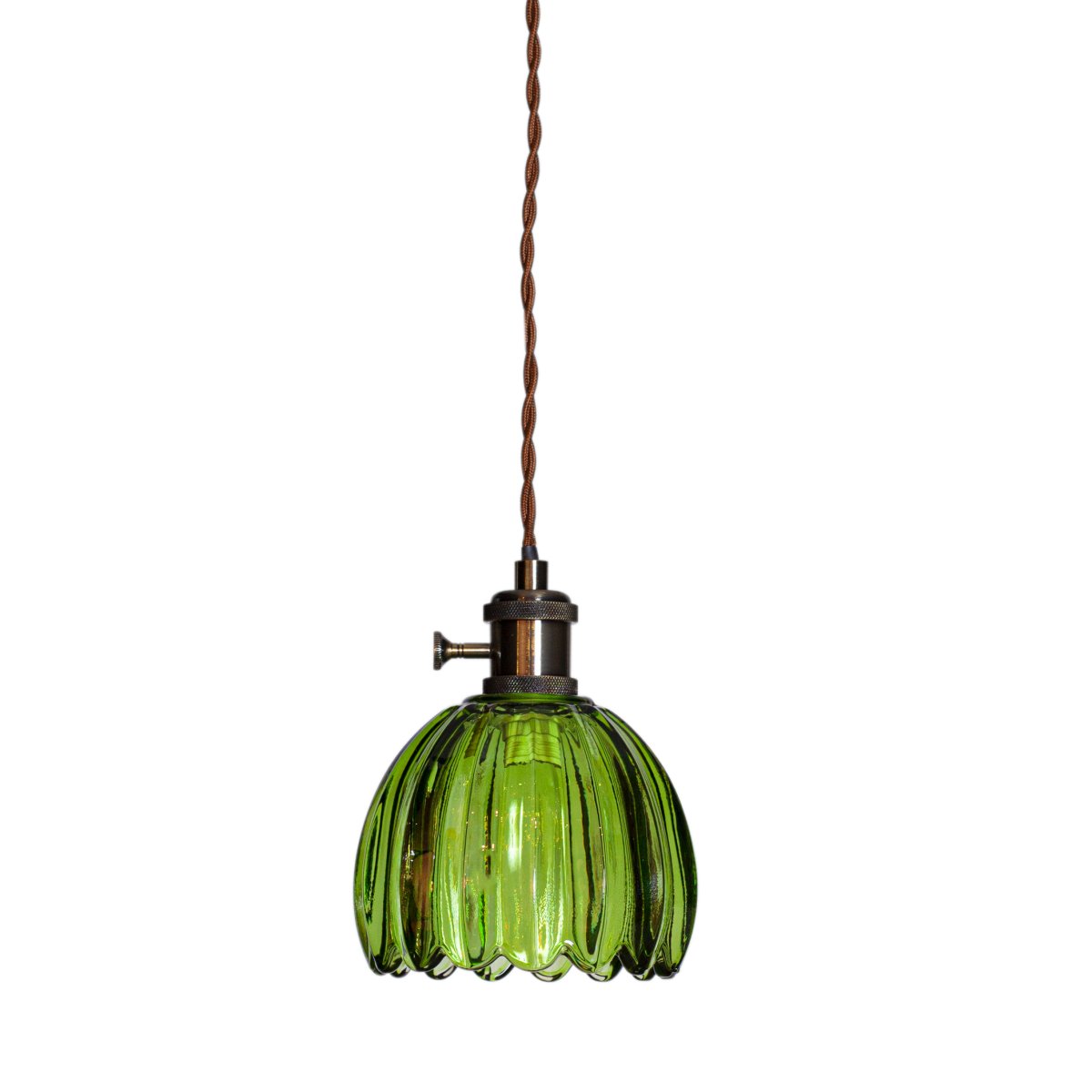 Nora Ø12 Vihreä ikkunavalaisin valmistajalta Cottex - Nora-ikkunavalaisin koristeellisella, kukan muotoisella varjostimellaan luo harmonisen tunnelman.