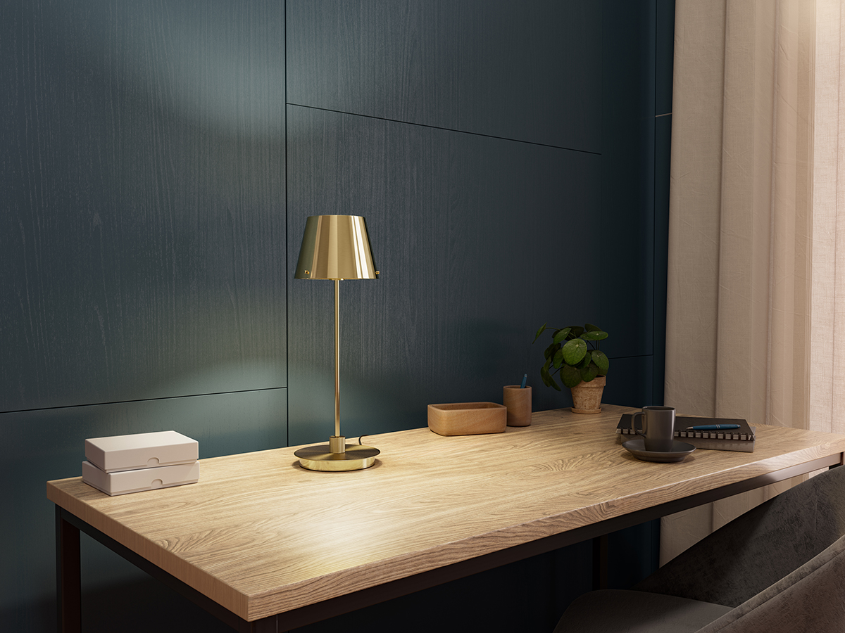 Gil il Grande 37cm Satiinimessinki pöytävalaisin valmistajalta Herstal - Gil il Grande -pöytävalaisimessa on tyylikäs ja moderni muotoilu, se on valmistettu kokonaan metallista ja siinä on elegantti satiinimessinkipinta.