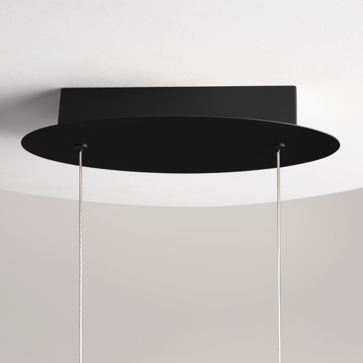 Curve 92cm Musta kattovalaisin valmistajalta Maytoni - Curve on vaikuttava ominaisuus jokaisessa modernissa sisustuksessa, ja se luo sävyn tyylikkäälle ja hienostuneelle kodille.