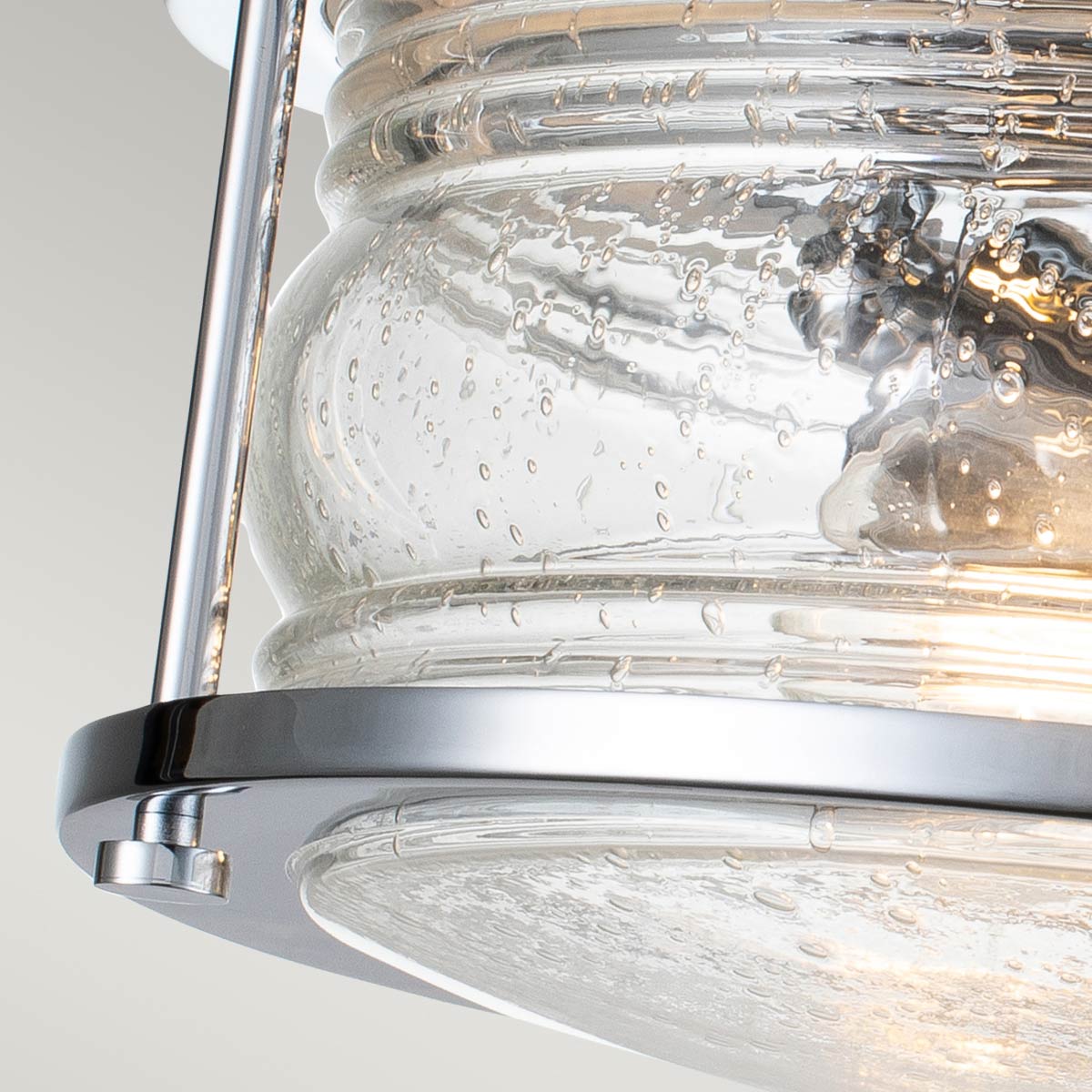 Ashland Bay Ø30 Kromi kylpyhuoneen valaisin valmistajalta Elstead Lighting - Se on valmistettu teräksestä ja lasista, ja siinä on ylellinen kiillotettu kromiviimeistely ja tilaa kahdelle.