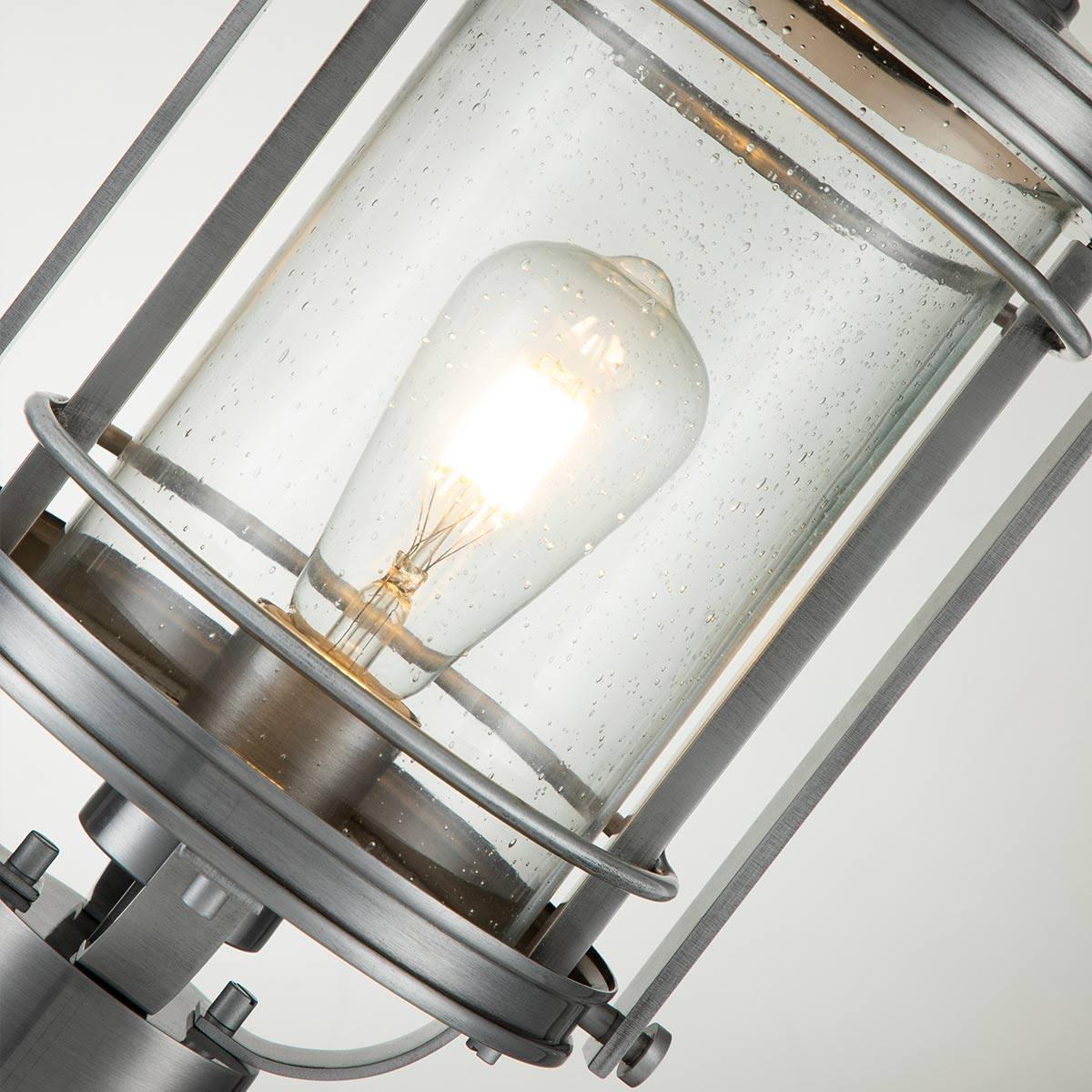 Booker 47cm Alumiini valmistajalta Elstead Lighting - Booker &auml;r en stilfull och robust portlykta med en design inspirerad av klassiska marina lanternor.