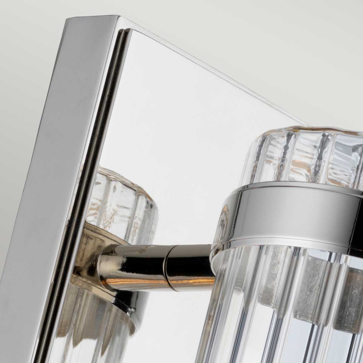 Wellington 40cm Kromi kylpyhuoneen valaisin valmistajalta Elstead Lighting - Wellington on tyylikäs ja hienostunut kylpyhuonevalaisin, jossa yhdistyy klassinen muotoilu ja moderni toimivuus.