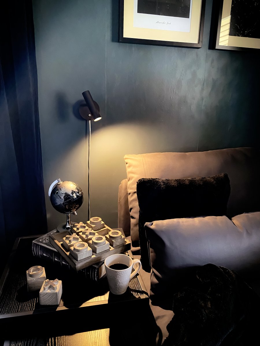Artic Musta lukulamppu valmistajalta Aneta Lighting - 
