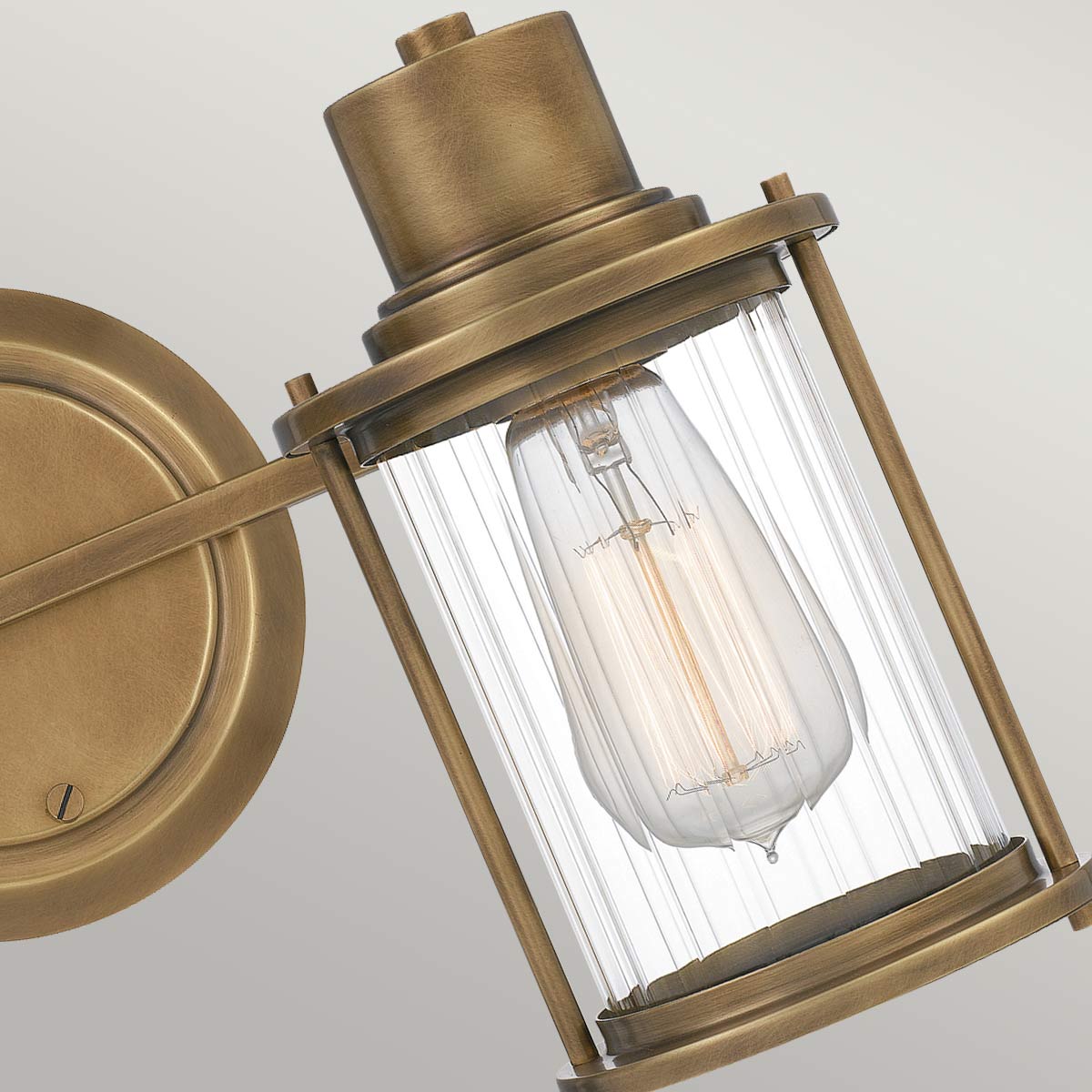 Riggs 38cm Raaka messinki kylpyhuoneen valaisin valmistajalta Elstead Lighting - 