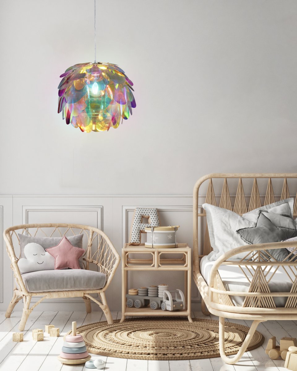 Clover Ø40 Monivärinen kattovalaisin valmistajalta Trio Lighting - Valaisimessa on muovilehdet sateenkaaren v&auml;reiss&auml; &ndash; violetti, punainen, vihre&auml;, sininen ja keltainen &ndash; ja lis&auml;&auml; iloista tunnelmaa.