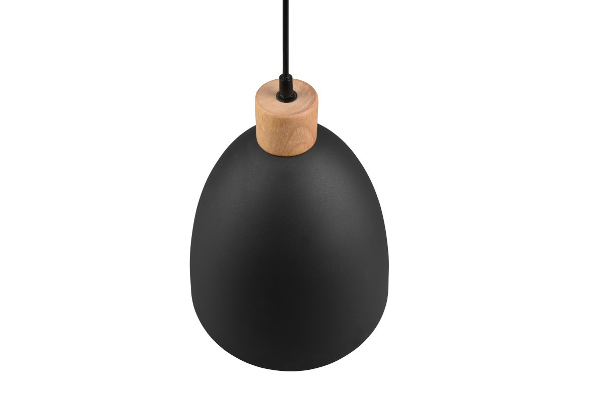Jagger Ø25 Musta kattovalaisin valmistajalta Trio Lighting - Jagger kattoriipus yhdistää puun&auml; ja metallia tyylikkäässä materiaalisekoituksessa, joka vangitsee katseen ja luo jännittävän kontrastin.