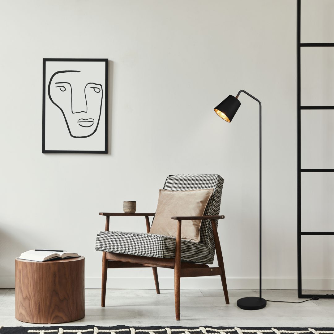 Buddy Musta lattiavalaisin valmistajalta Trio Lighting - 