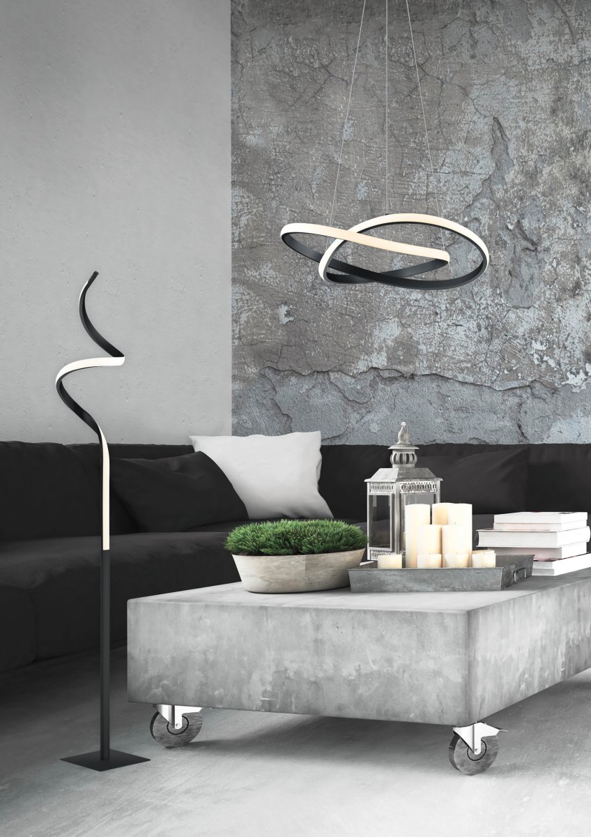 Course Musta lattiavalaisin valmistajalta Trio Lighting - Mattamusta viimeistely antaa valaisimelle modernin ja hienostuneen ilmeen, joka sulautuu moniin sisustustyyleihin ja tekee siitä tyylikkään katseenvangitsijan kotiisi.