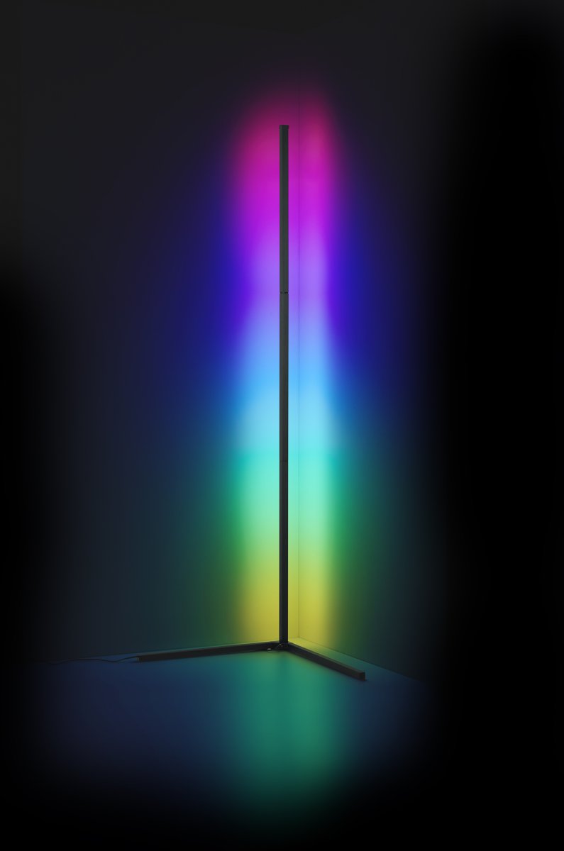 Level Musta lattiavalaisin valmistajalta Trio Lighting - Level-lattiavalaisin nostaa elokuva- ja pelikokemuksesi uusiin korkeuksiin edistyneill&auml; toiminnoillaan.