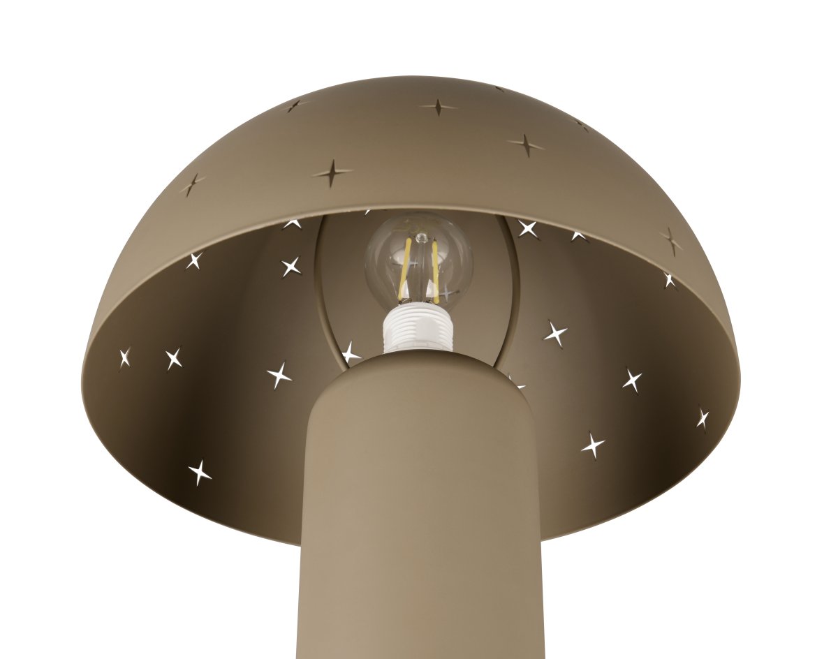 Seta 32cm Greige pöytävalaisin valmistajalta Trio Lighting - Kun lamppu palaa, he muistavat &ouml;ljyn; metallisein&auml;kkeen leikkaukset kimaltelevista t&auml;hdist&auml; ja luovat erityisen ja kodikkaan tunnelman.