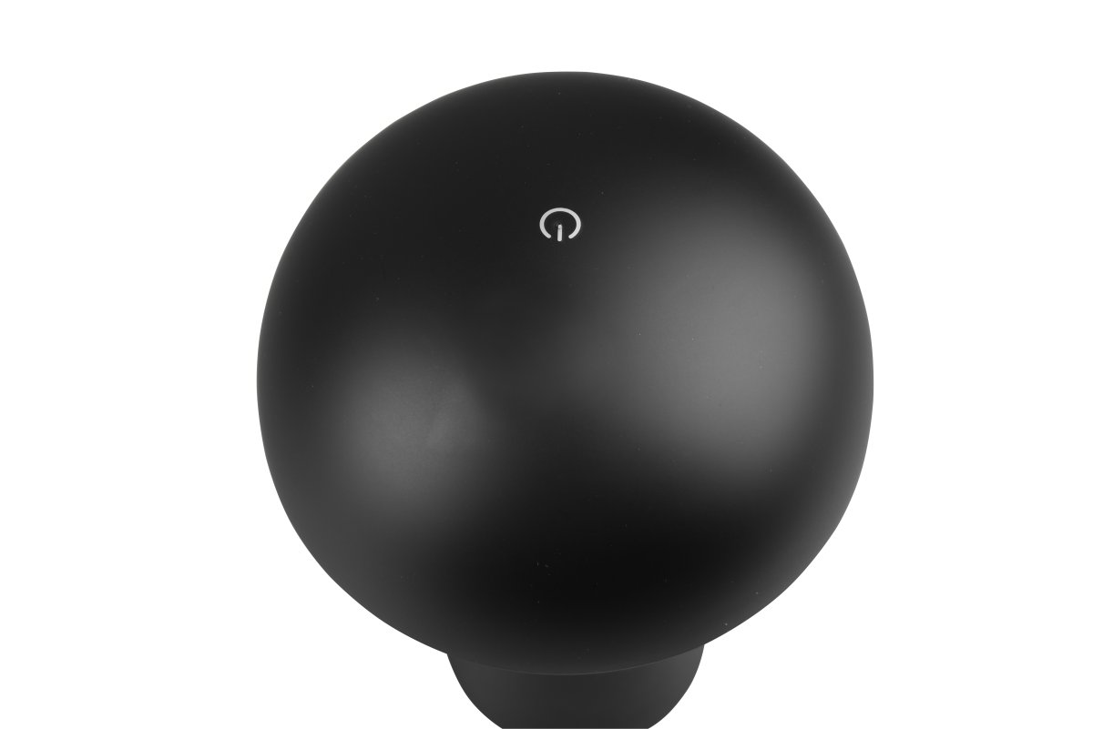 Lennon 22cm Musta Siirrettävä valmistajalta Trio Lighting - Lennon-p&ouml;yt&auml;valaisin yhdist&auml;&auml; tyylikk&auml;&auml;n muotoilun ja k&auml;yt&auml;nn&ouml;llisen toiminnan, ja se sopii t&auml;ydellisesti sek&auml; sis&auml;- ett&auml; ulkok&auml;ytt&ouml;&ouml;n.