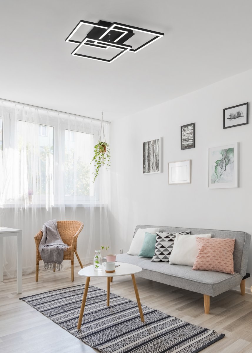 Mobile 42cm Musta plafondi valmistajalta Trio Lighting - Mukana tulevalla kaukosäätimellä voit helposti säätää kirkkautta ja värilämpötilaa kylmästä valkoisesta lämpimään valkoiseen eri tunnelmien ja tarpeiden mukaan.
