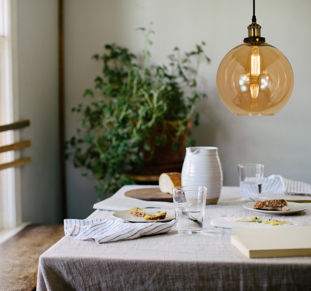 Beatrice Ø25 Keltainen kattovalaisin valmistajalta Aneta Lighting - 