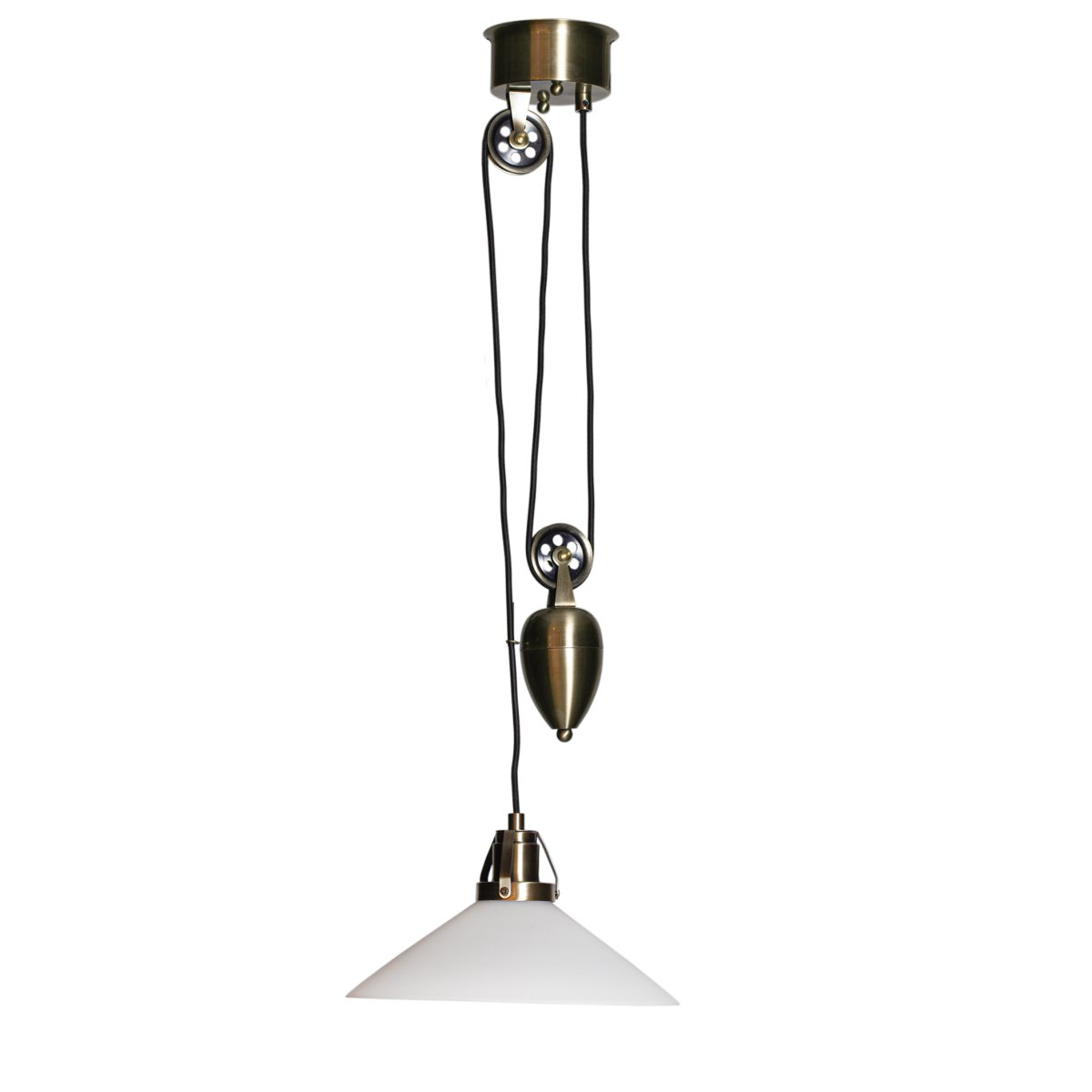 Suutarinlamppu Ø30 Antiikkimessinki kattovalaisin valmistajalta Cottex - K&auml;yt&auml;nn&ouml;llinen ja tyylik&auml;s muotoilu tarjoaa joustavuutta asennuksessa ja sopii t&auml;ydellisesti sek&auml; moderneihin ett&auml; klassisiin ymp&auml;rist&ouml;ihin.