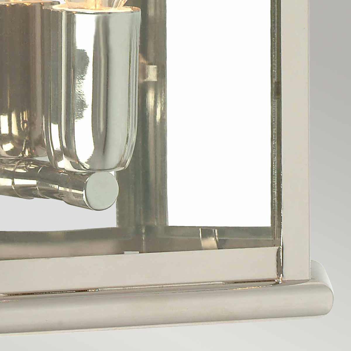 St Martins 30cm Nikkeli ulkovalo valmistajalta Elstead Lighting - Valmistettu kiinteästä messingistä ja kirkkaasta lasista, se tarjoaa tukevan ja kestävän rakenteen, joka kehittää kauniin patinan ajan myötä.