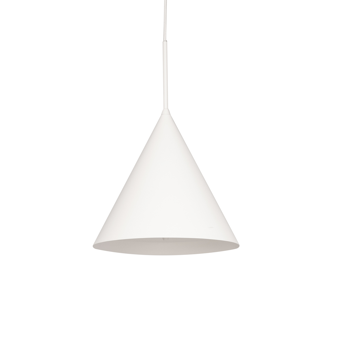 Idre Ø30 Vit kattovalaisin valmistajalta Armaturhantverk - Nedtill har lampan en akrylsk&auml;rm som bidrar till en j&auml;mn ljusspriding men ocks&aring; till att undvika bl&auml;ndning.