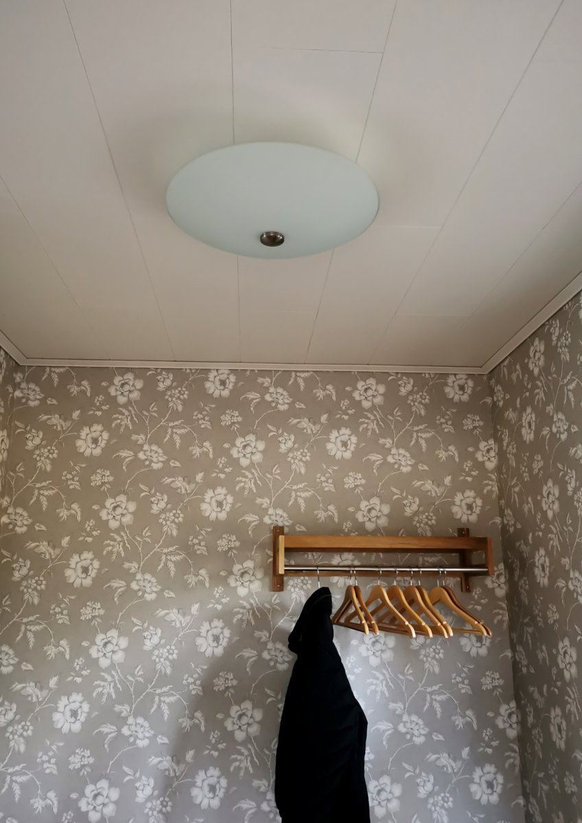 Iglo Ø42 Valkoinen plafondi valmistajalta Aneta Lighting - Iglo on klassinen valkoinen lasikatto.
