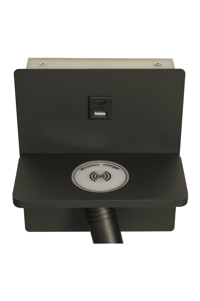 Astor Musta lukulamppu valmistajalta Aneta Lighting - Valmistettu mustasta lakatusta metallista ja s&auml;&auml;dett&auml;v&auml; lukuvalo edess&auml; ja huomaamattomampi ep&auml;suora valaistus takana.