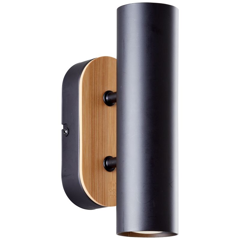 Niels Musta seinävalaisin valmistajalta Brilliant - Niels on elegantti seinävalaisin, joka on valmistettu metallista ja bambusta – uusiutuvasta ja ympäristöystävällisestä materiaalista, joka luo lämpimän ja viihtyisän tunnelman kotiin.