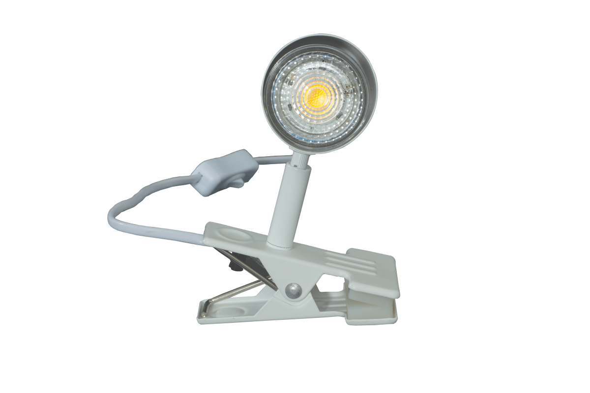 Hugin Valkoinen nipistinvalaisin valmistajalta Aneta Lighting - Sen yksinkertainen ja siisti muotoilu sopii useimpiin koteihin.