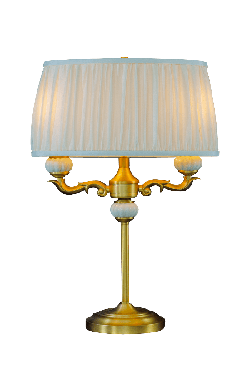 Toulouse 55cm Kulta pöytävalaisin valmistajalta Aneta Lighting - Toulouse-p&ouml;yt&auml;valaisimessa on klassinen ja elegantti ilme koristeellisilla yksityiskohdilla ja kauniilla kultaisella viimeistelyll&auml;.