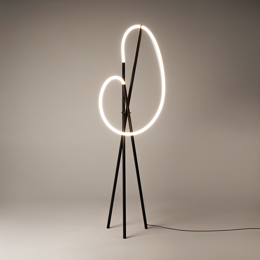 Crochet Musta lattiavalaisin valmistajalta Maytoni - Crochet on veistoksellinen metallilattiavalaisin, jossa on tyylik&auml;s musta viimeistely.